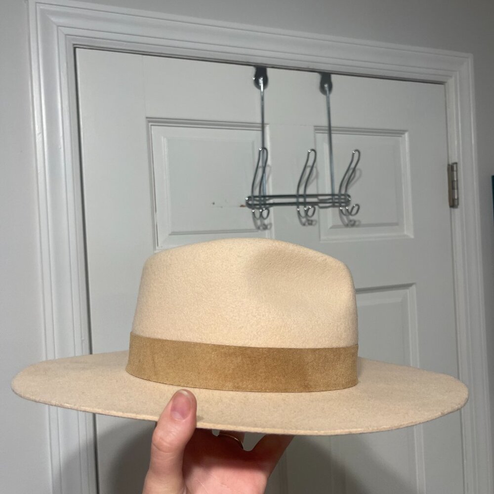 Lack of Color - Mirage Rancher - Ivory